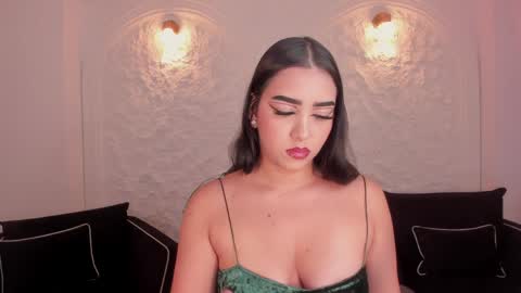 Sophie online show from April 1, 4:13 am