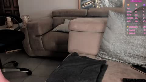 Snapshot of sophiepalmerx chatting on January 28, 6:07 pm Sophie Palmer online show from January 28, 6:07 pm