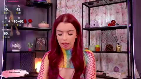 sophieraee online show from May 11, 7:36 am