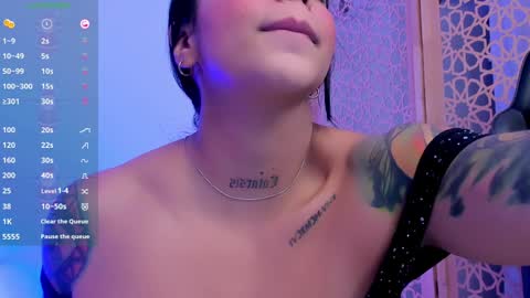 sophierooy online show from December 20, 11:58 pm