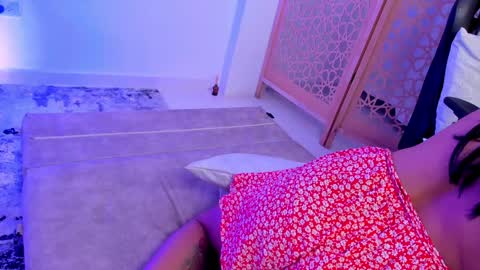 sophierooy online show from December 26, 7:49 pm