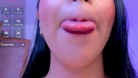 sophierooy online show from September 11, 3:06 am