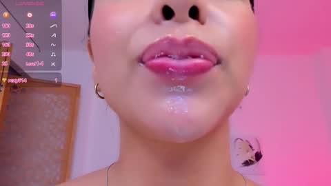 sophierooy online show from September 23, 3:37 pm