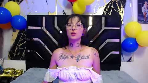 sophieesmithcs online show from March 26, 8:03 pm
