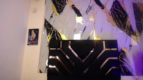 sophieesmithcs online show from March 29, 7:14 pm