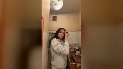 SophiaStar online show from January 7, 6:43 pm