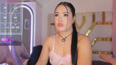 sophy  online show from December 22, 2:30 am