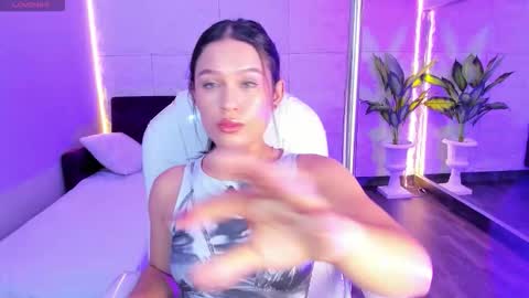 SorelZenith  online show from September 27, 11:48 am