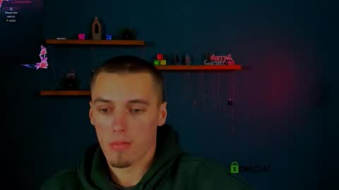 Snapshot of soren_blaze chatting on January 7, 7:05 pm soren_blaze online show from January 7, 7:05 pm