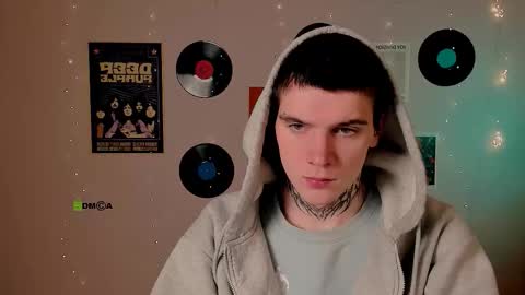 Snapshot of soren_blaze chatting on January 15, 7:28 pm soren_blaze online show from January 15, 7:28 pm