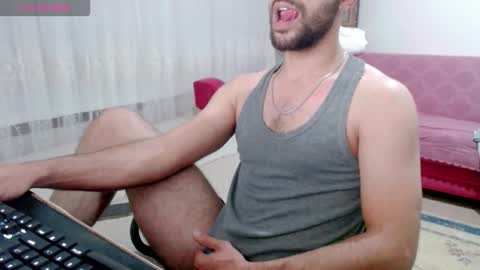 Snapshot of sorrymybadd chatting on October 29, 9:05 pm luis online show from October 29, 9:05 pm