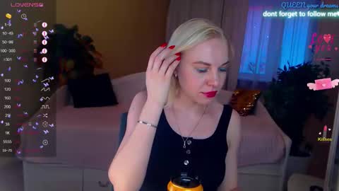 Lisa online show from March 28, 8:36 am