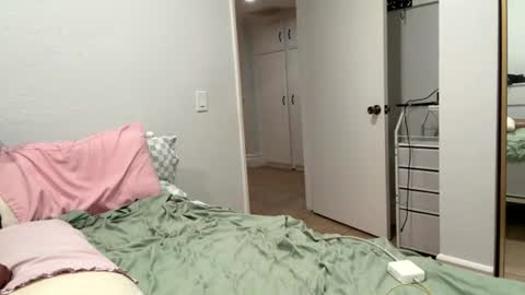 Snapshot of soulmatesxoo34 chatting on June 26, 11:53 pm Longhaitianbbc thick latina online show from June 26, 11:53 pm