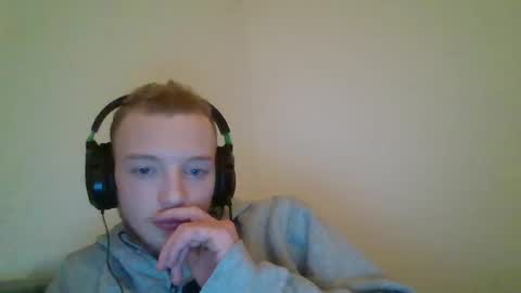 soumi854640 online show from February 19, 4:11 pm