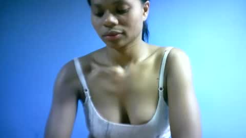 sourayaa online show from March 4, 8:59 pm