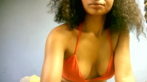 sourayaa online show from April 5, 7:55 pm