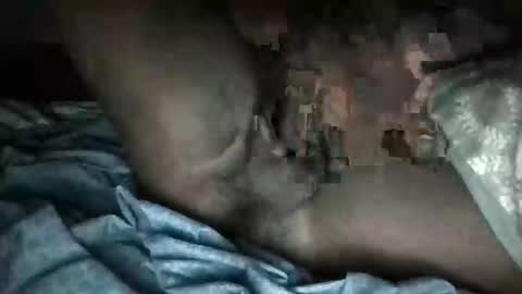 Snapshot of source1012 chatting on December 18, 5:04 am source1012 online show from December 18, 5:04 am