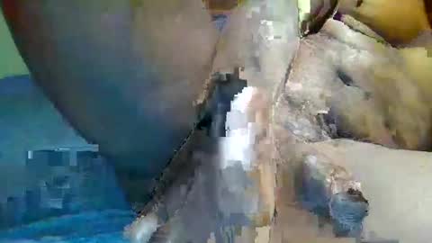 Snapshot of source1012 chatting on December 19, 6:23 pm source1012 online show from December 19, 6:23 pm