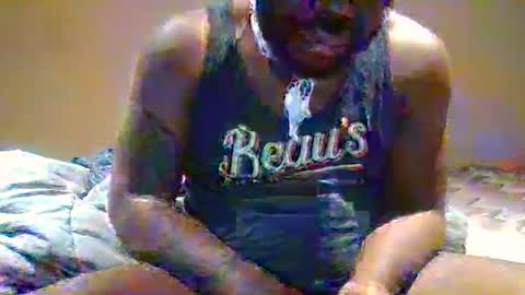 Snapshot of source1012 chatting on January 10, 2:57 am source1012 online show from January 10, 2:57 am