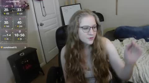 Snapshot of southerbunny chatting on December 16, 11:33 am Bunnydathug online show from December 16, 11:33 am