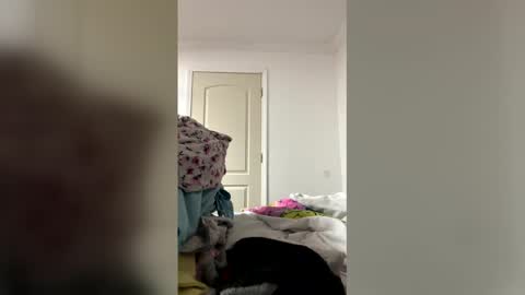 Southernblueyes online show from April 5, 11:13 pm