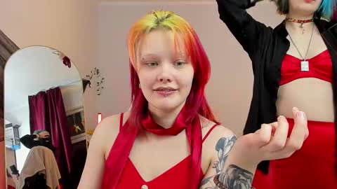 Leah online show from February 17, 4:46 pm