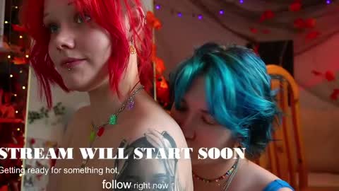 Leah online show from May 10, 4:45 pm
