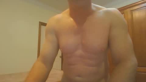 Snapshot of soveryhandsome chatting on September 8, 10:42 pm soveryhandsome online show from September 8, 10:42 pm