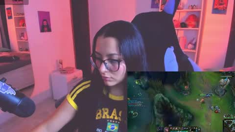 Lili online show from May 29, 4:32 am