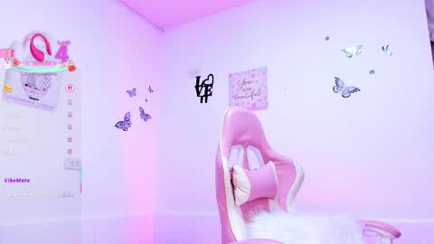 Snapshot of soy_alice chatting on October 8, 4:32 am Alicia PVT OPEN online show from October 8, 4:32 am