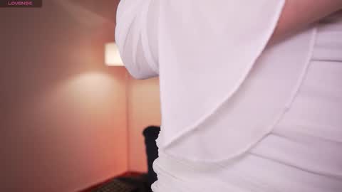 Irisita online show from March 6, 9:55 pm