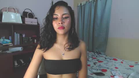Snapshot of soy_miauhg chatting on February 28, 9:25 am Miauhg online show from February 28, 9:25 am