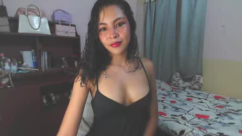 Snapshot of soy_miauhg chatting on March 10, 3:23 am Miauhg online show from March 10, 3:23 am