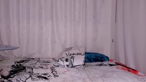 Naty online show from December 5, 1:58 am