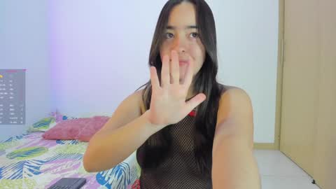 Instagram Soyamandaa  1 online show from February 6, 10:10 pm