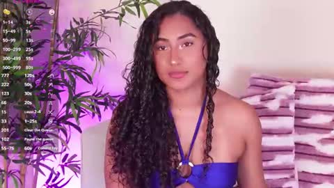 Juliana online show from July 16, 12:33 pm