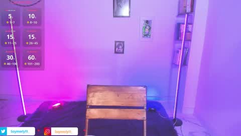 Independent Model Merly online show from May 22, 9:59 am