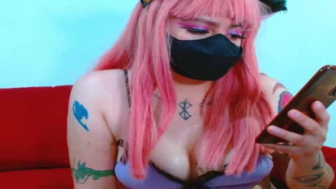 Snapshot of soyrouxy chatting on January 8, 3:19 am Rouxy online show from January 8, 3:19 am