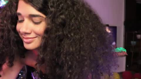 You want to talk to me more personal follow me in My Channel VIP  50 the discount       online show from December 21, 6:19 am