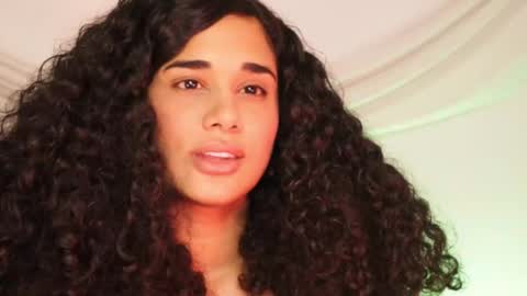 You want to talk to me more personal follow me in My Channel VIP  50 the discount       online show from March 1, 5:31 am