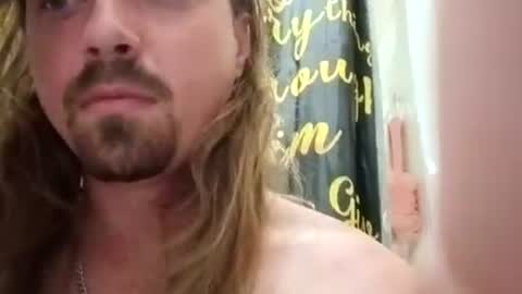 sp4c3m4n713675081 online show from July 2, 1:39 pm