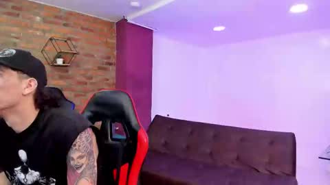 Gabo Lucas and Justin online show from March 3, 9:53 pm