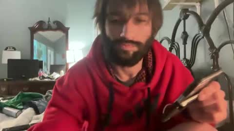 TrndSettrz online show from February 4, 4:05 am