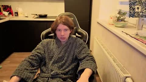 Snapshot of spaisenok chatting on October 22, 2:28 pm Mike online show from October 22, 2:28 pm