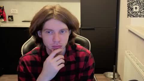 Snapshot of spaisenok chatting on November 6, 10:43 pm Mike online show from November 6, 10:43 pm