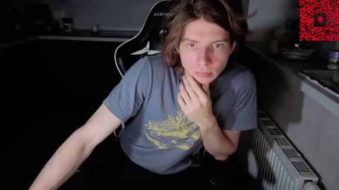 Snapshot of spaisenok chatting on November 24, 1:49 am Mike online show from November 24, 1:49 am