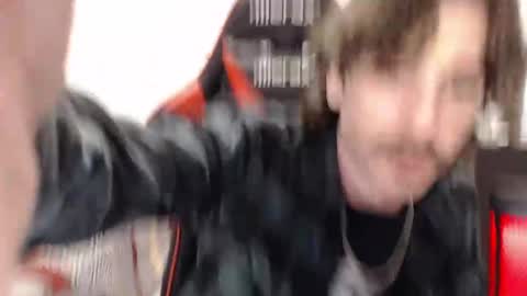 Snapshot of spangy19 chatting on December 5, 10:12 pm Anthony online show from December 5, 10:12 pm