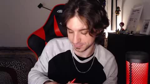 Snapshot of spangy19 chatting on December 11, 3:45 am Anthony online show from December 11, 3:45 am