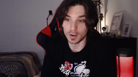 Snapshot of spangy19 chatting on December 14, 12:44 am Anthony online show from December 14, 12:44 am