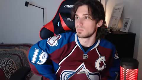 Snapshot of spangy19 chatting on December 21, 3:47 am Anthony online show from December 21, 3:47 am